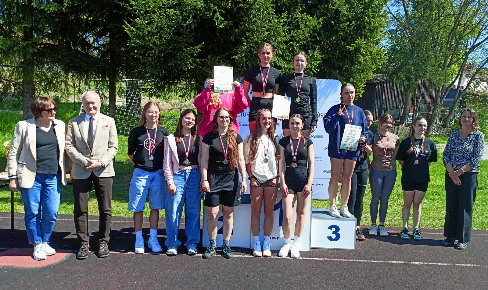 Zdjęcie Drużynowa Liga Dz LA II rzut 04-2025 (9)910ed27c-a4b2-442b-9150-886058e828a0.jpg w galerii Drużynowa Liga LA dziewcząt - II rzut (28.04.2025)